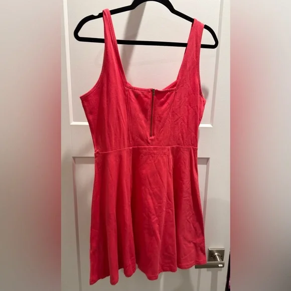 Express Vibrant Red Dress - Picture 2 of 3